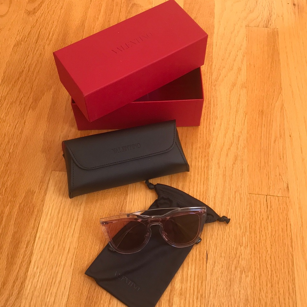 VALENTINO SUNGLASSES